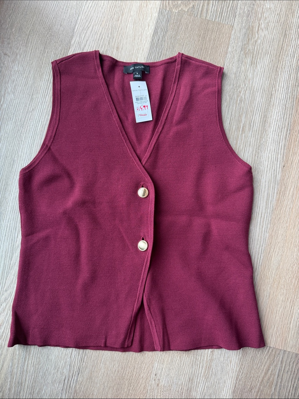 Ann Taylor Burgundy Sleeveless V-Neck Button Front Tank